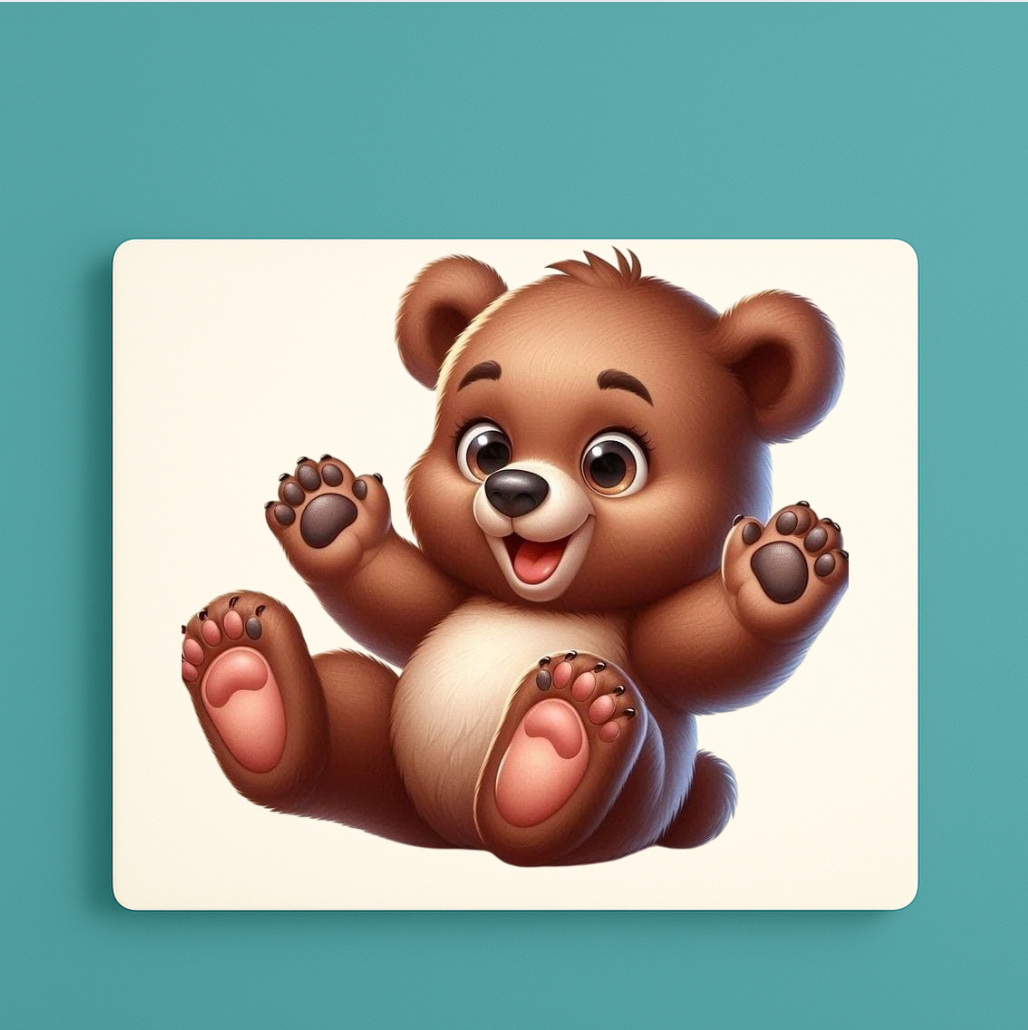 Cabecero infantil de melamina con diseño de oso bebé, ideal para decorar habitaciones infantiles.